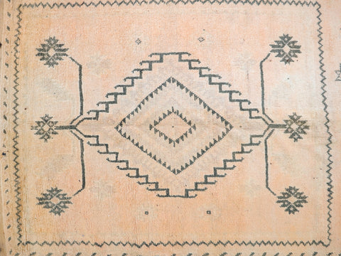 Chila Vintage Moroccan Rug  6'0" x 9'1"