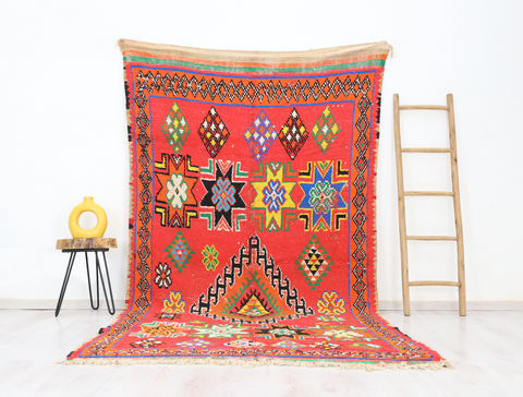 Hinan Vintage Moroccan Rug 5'7" x 10'0"