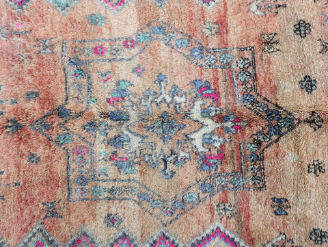 Taluft Vintage Moroccan Rug 5'1" x 7'7"