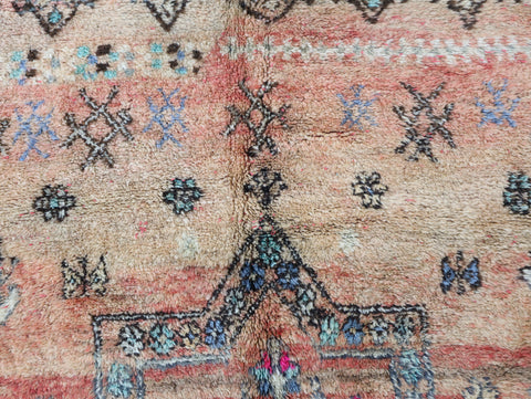 Taluft Vintage Moroccan Rug 5'1" x 7'7"