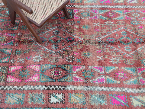 Amanar Vintage Moroccan Rug 5'8" x 9'7"
