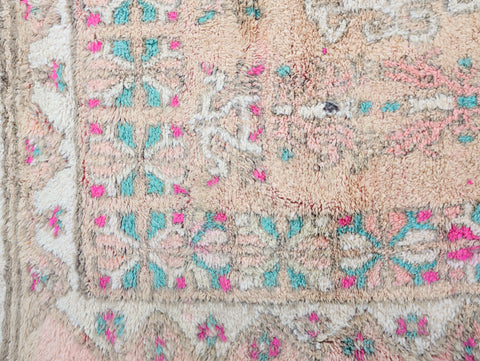 Arrawen Vintage Moroccan Rug 6'7" x 11'5"