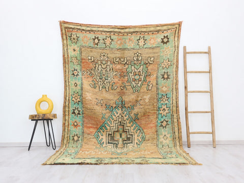 Ayen Vintage Moroccan Rug 5'5" x 8'7"